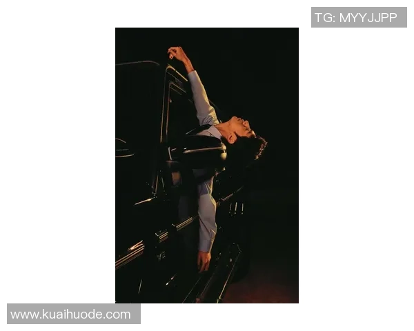 李静的滑板人生：从街头少年到极限运动的追梦者